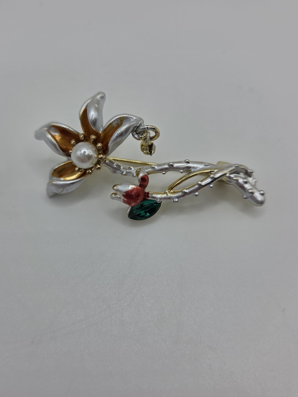 Red Lotus Flower Pearl Brooch Enamel Leaf Rhinestone Floral Pin New